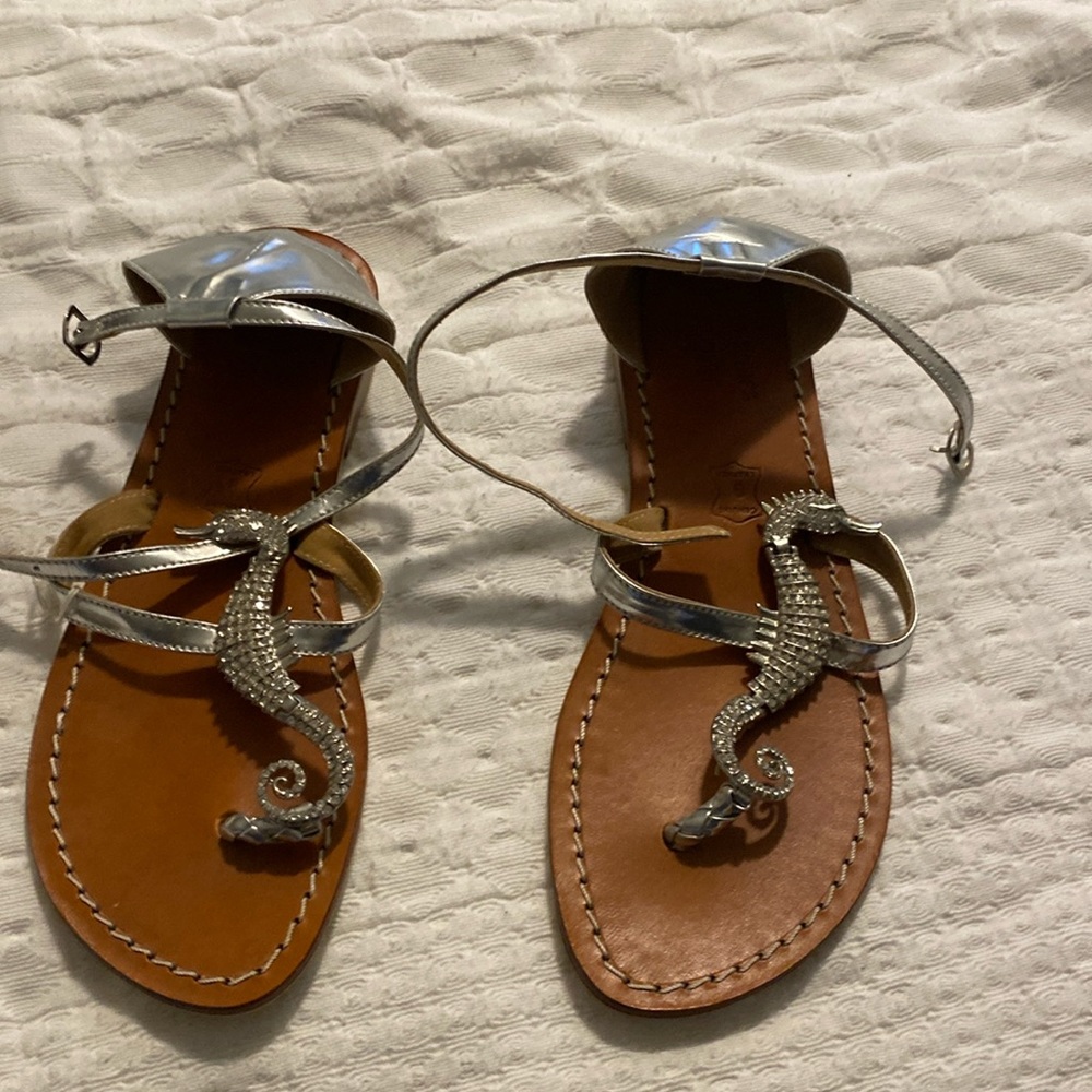 New sandals leather with seahorses
